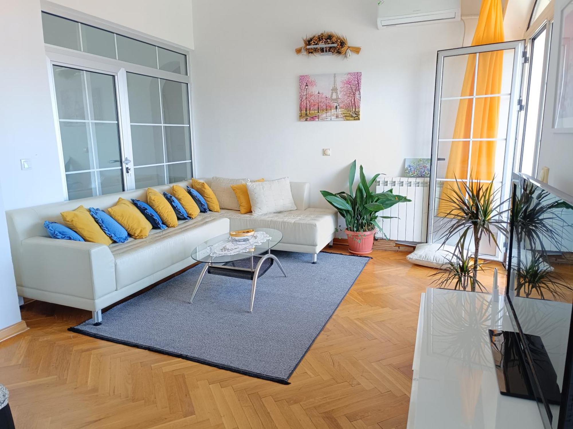Vila Sentic Vranje Luaran gambar